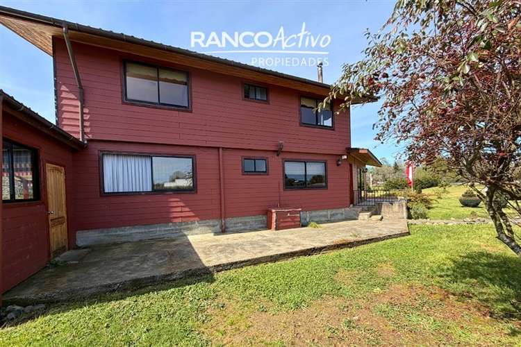 Casa y Parcela En Venta 4 dorm y 3 baños Mariquina, Valdivia