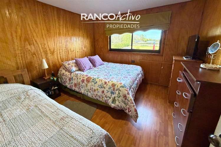Casa y Parcela En Venta 4 dorm y 3 baños Mariquina, Valdivia