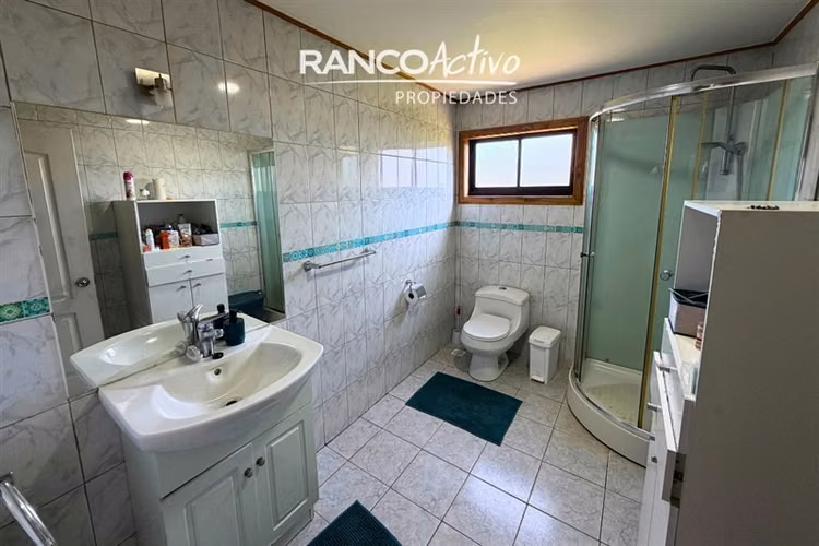 Casa y Parcela En Venta 4 dorm y 3 baños Mariquina, Valdivia