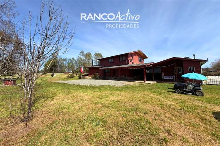 Casa y Parcela En Venta 4 dorm y 3 baños Mariquina, Valdivia