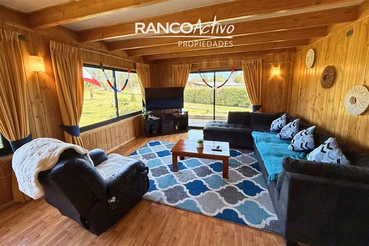 Casa y Parcela En Venta 4 dorm y 3 baños Mariquina, Valdivia