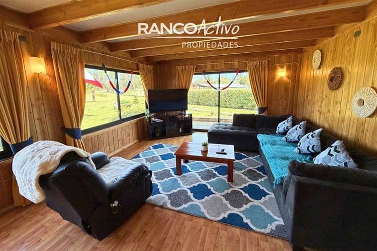 Casa y Parcela En Venta 4 dorm y 3 baños Mariquina, Valdivia