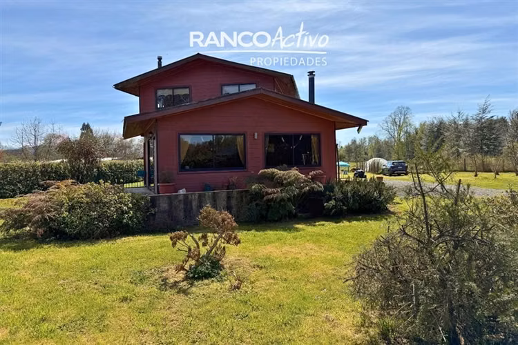 Casa y Parcela En Venta 4 dorm y 3 baños Mariquina, Valdivia