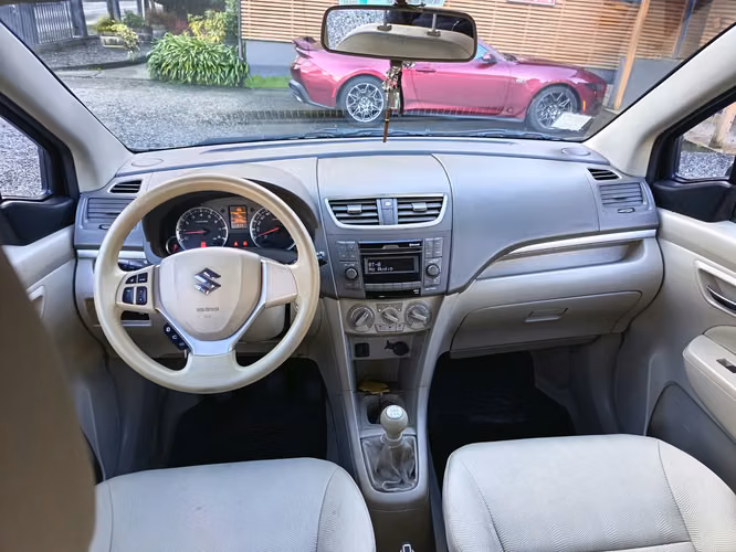 SUZUKI ERTIGA GLX 1.4 TRES CORRIDAS - Imagen 15