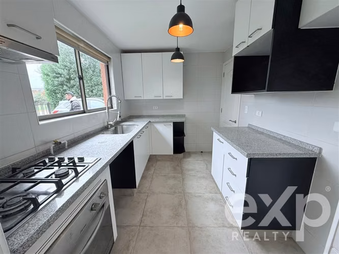 Casa en arriendo de 3 dorm. en Colina - Imagen 9