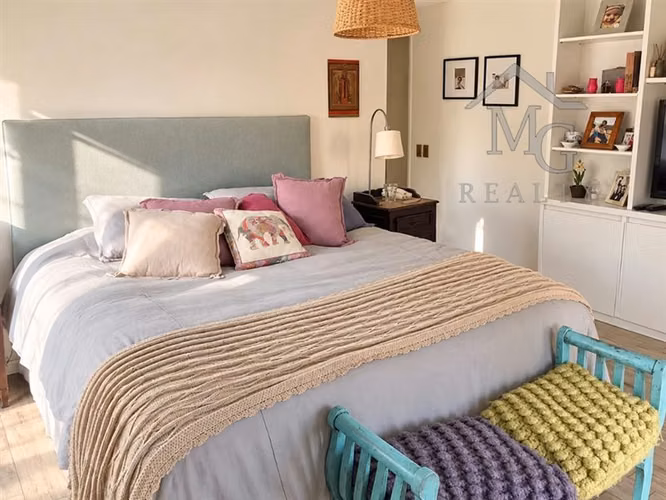 Departamento en arriendo de 2 dorm mas servic. en Las Condes - Imagen 4