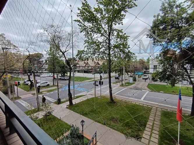 Departamento en arriendo de 2 dorm mas servic. en Las Condes - Imagen 11