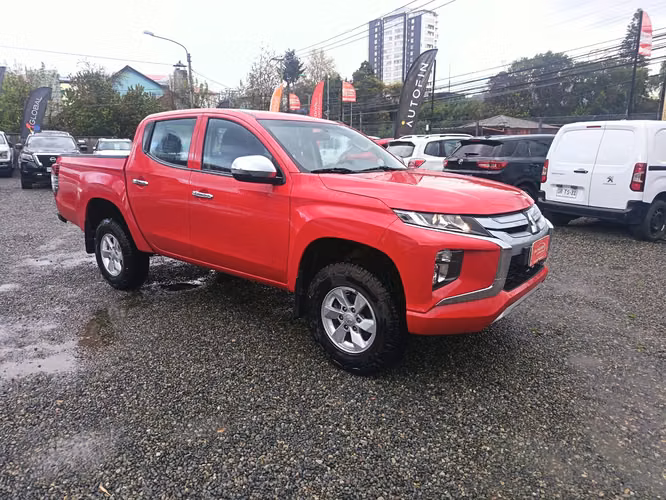 MITSUBISHI L200 KATANA CRT 2.4 4X4 - Imagen 17