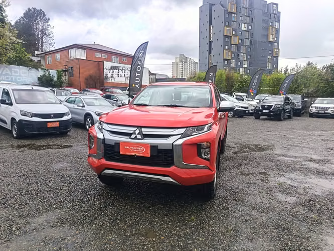 MITSUBISHI L200 KATANA CRT 2.4 4X4 - Imagen 5