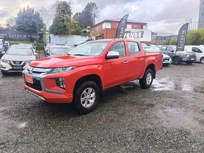 MITSUBISHI L200 KATANA CRT 2.4 4X4 - Imagen 8