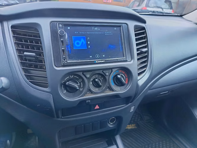MITSUBISHI L200 KATANA CRT 2.4 4X4 - Imagen 13