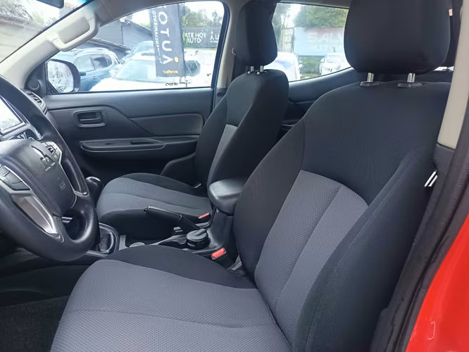 MITSUBISHI L200 KATANA CRT 2.4 4X4 - Imagen 10