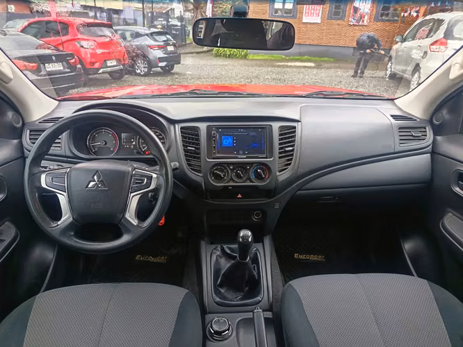 MITSUBISHI L200 KATANA CRT 2.4 4X4 - Imagen 4