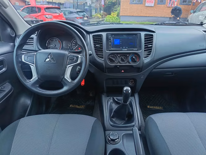 MITSUBISHI L200 KATANA CRT 2.4 4X4 - Imagen 15