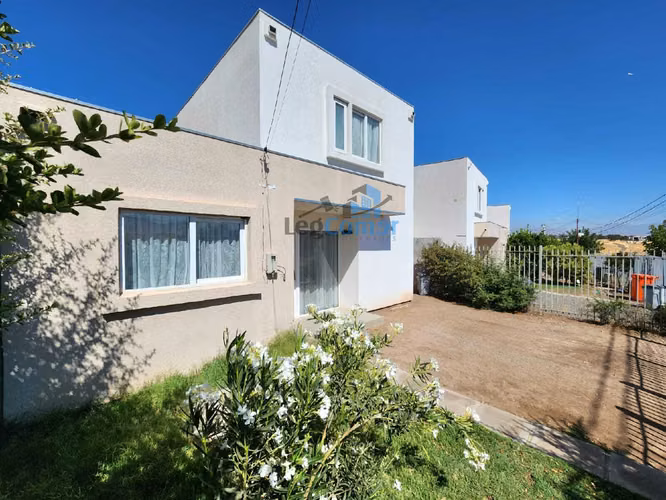 CASA ESTILO MEDITERRANEA EN VENTA PRECIO REBAJADO 3.400 UF - Imagen 2