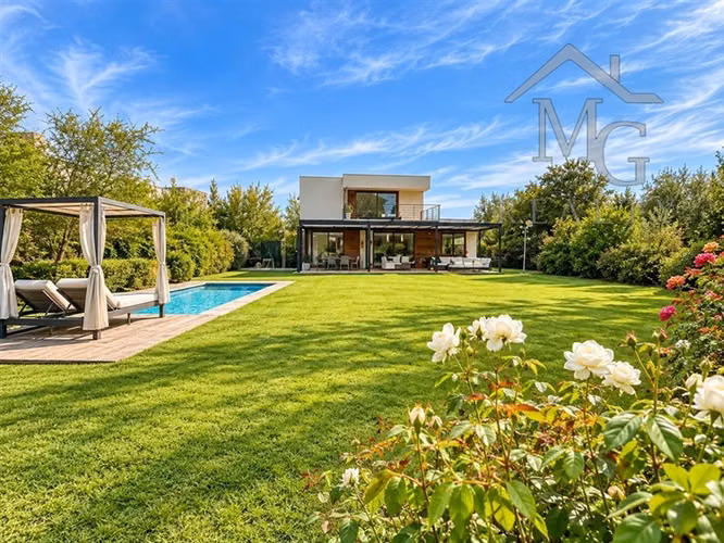 Casa en venta de 5 dorm. en Hacienda de Chicureo Colina