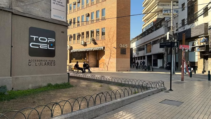 LOCAL COMERCIAL A PASOS DE METRO TOBALABA