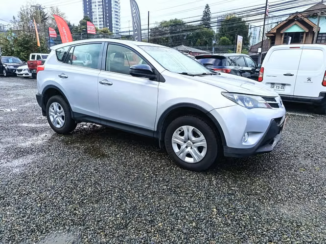 TOYOTA RAV4 4X2 MECANICO