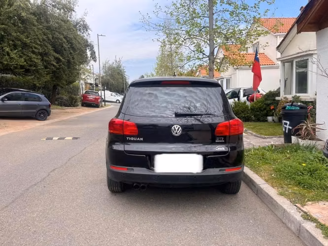 Volkswagen Tiguan CONVERSABLE