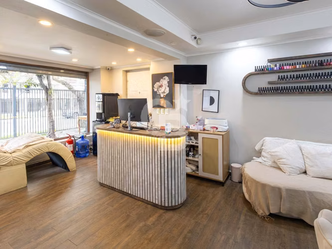Casa Comercial en Ñuñoa | Disponible Octubre