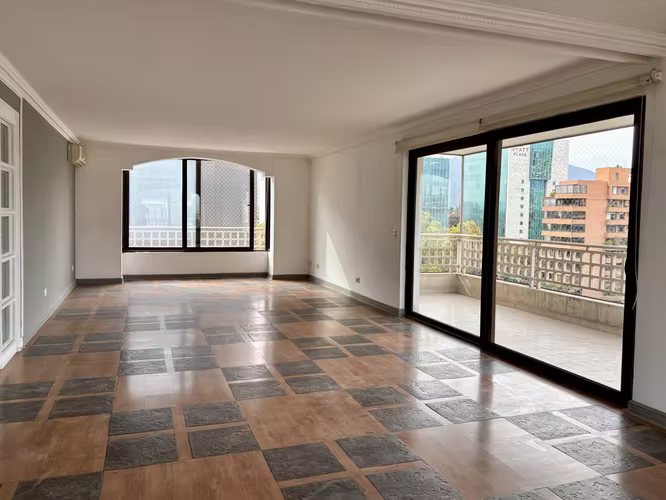 Gran departamento duplex en venta 3 dormitorios, escritorio, 276m2, Vitacura - Imagen 4
