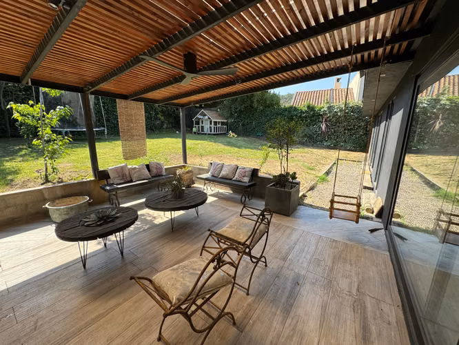 Cómoda casa recién remodelada en El Arrayán amplios dormitorios - Imagen 5