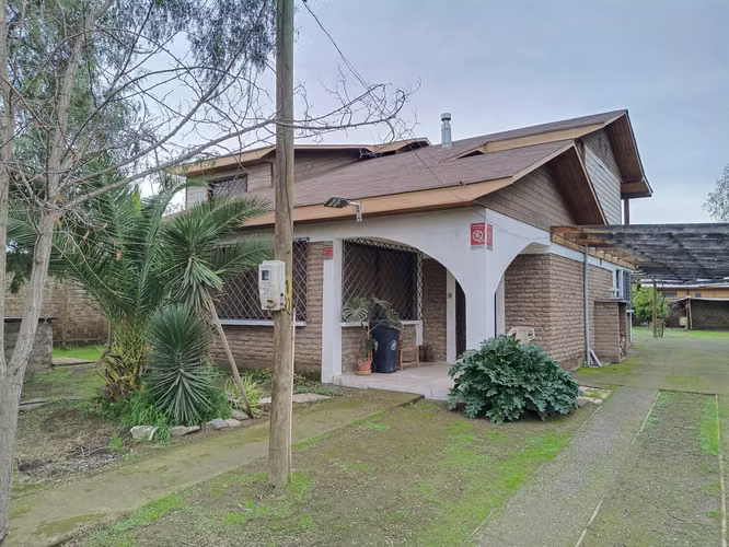 ARRIENDO CASA 202 m2 construido. TERRENO 600m2 (PUEDE SER CON COMPROMISO DE VENTA) - Imagen 2