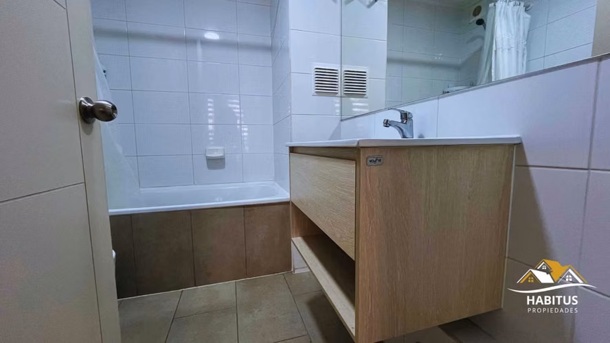 SE VENDE DEPARTAMENTO AV. 4 ESQUINAS SECTOR COSTERO - Imagen 13