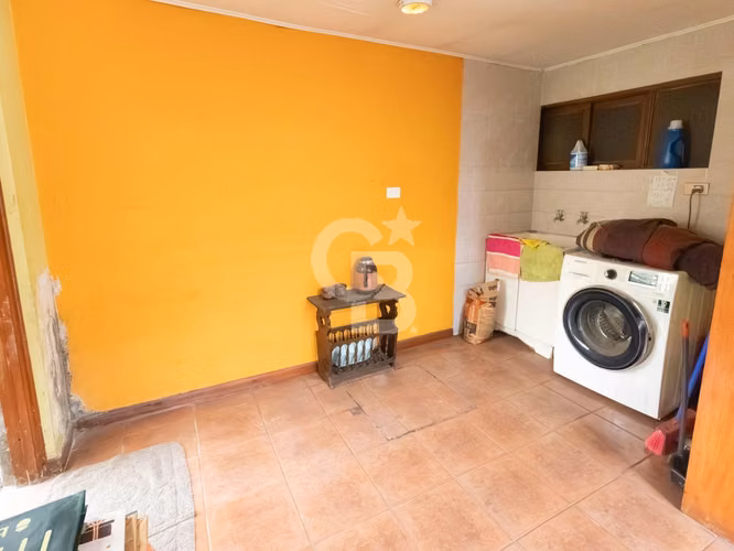 Casa en gran terreno de  338 m² | Metro Cristóbal Colón - Imagen 9