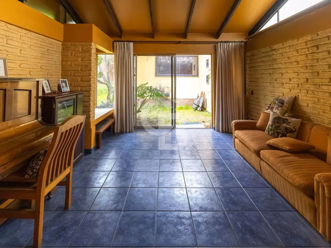 Casa en gran terreno de  338 m² | Metro Cristóbal Colón - Imagen 12