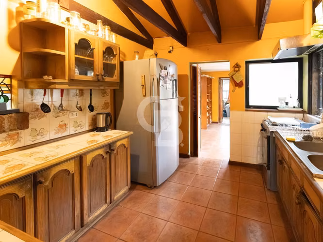 Casa en gran terreno de  338 m² | Metro Cristóbal Colón - Imagen 10