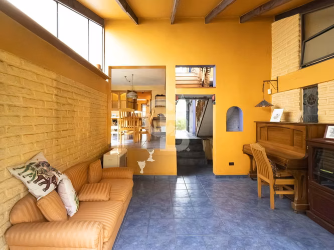 Casa en gran terreno de  338 m² | Metro Cristóbal Colón - Imagen 14