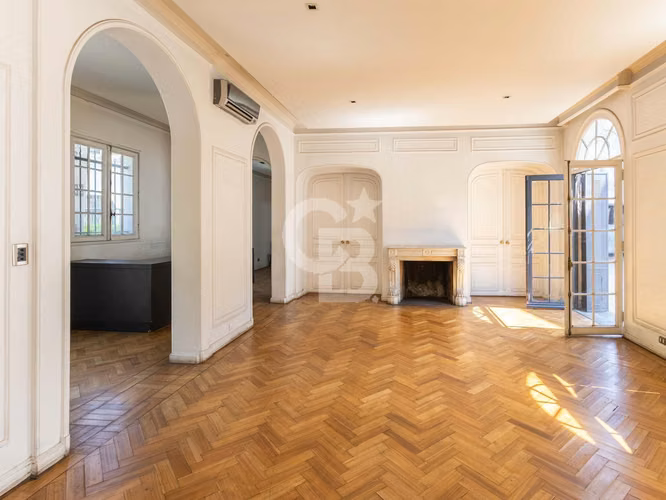 Casona + Edificio de 3 pisos | Av. Santa María