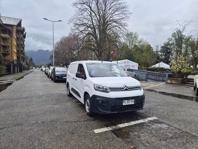 Citroen berlingo año 2021 L2 xl maxi - Imagen 3