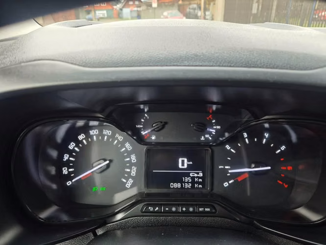 Citroen berlingo año 2021 full diesel - Imagen 4
