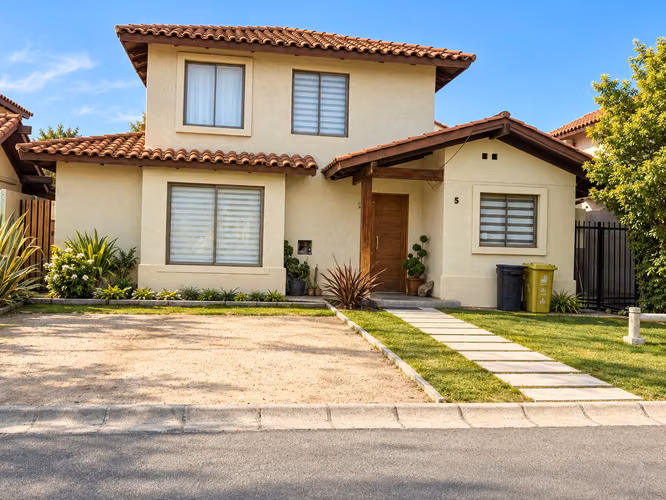 CASA 5D EN CHICUREO - GRAN OPORTUNIDAD
