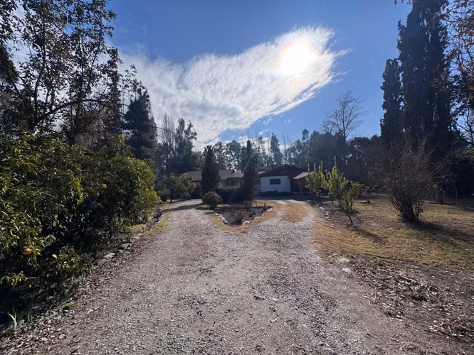 SE ARRIENDA PARCELA CON CASA PIRQUE