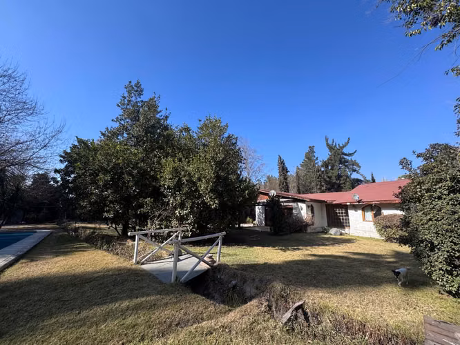 SE ARRIENDA PARCELA CON CASA PIRQUE