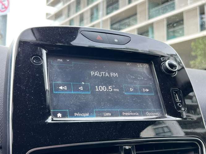 RENAULT CLIO EXPRESSION 1.2 MT 2017 - Imagen 13