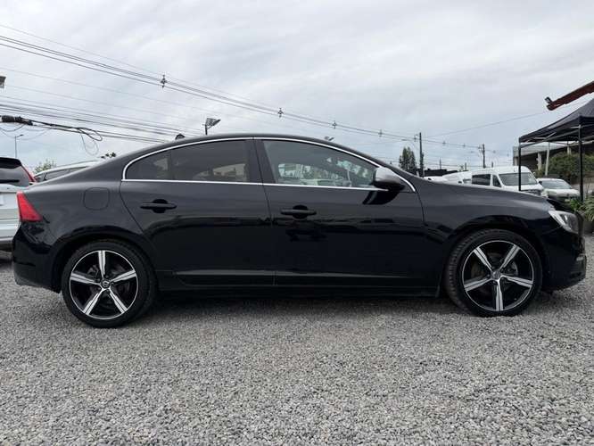 VOLVO S60 T5 2.0T  2018
