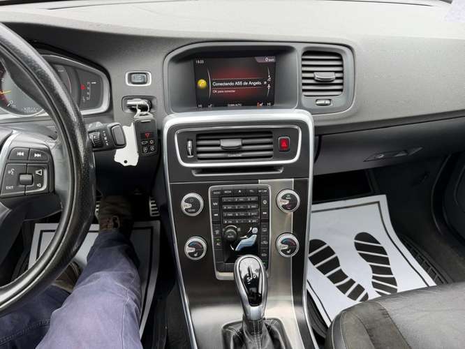 VOLVO S60 T5 2.0T  2018