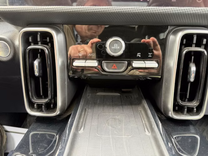 HAVAL DARGO DELUXE E 2.0 T 4WD AT 2024 - Imagen 16