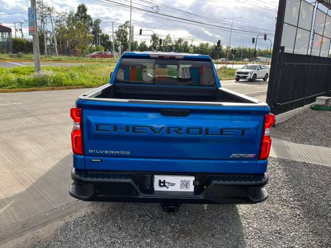 CHEVROLET SILVERADO ZR2 4X4 6.2 AUT 2023