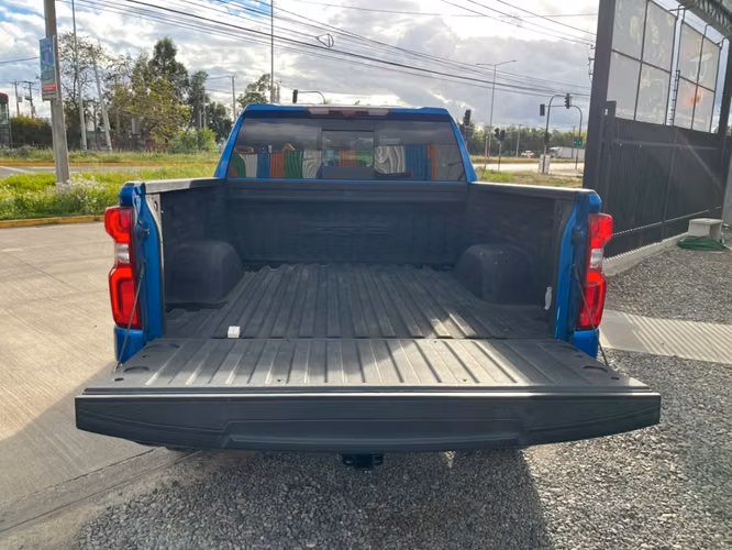 CHEVROLET SILVERADO ZR2 4X4 6.2 AUT 2023 - Imagen 8