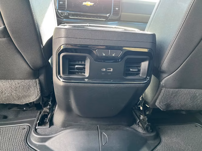 CHEVROLET SILVERADO ZR2 4X4 6.2 AUT 2023 - Imagen 16