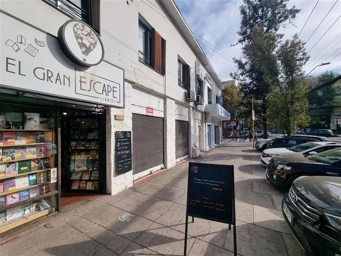 LOCAL COMERCIAL Local Comercial en Sebastián Elcano con Cristóbal Colón