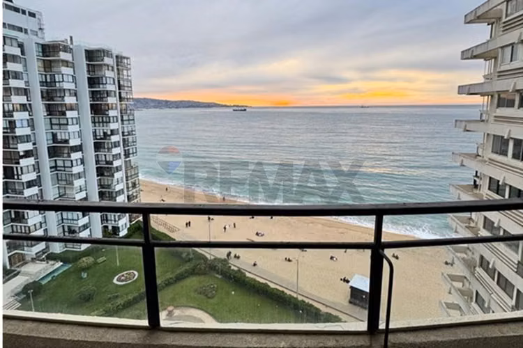 Depto vista al mar en av. san martín, viña del mar