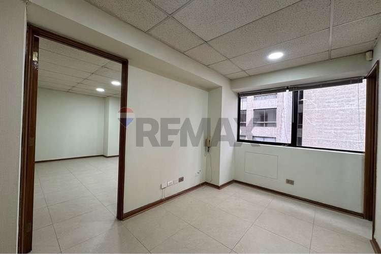 Oficina en venta 31 m2 metro pedro de valdivia - Imagen 2