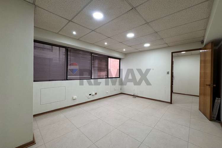 Oficina en venta 31 m2 metro pedro de valdivia - Imagen 5