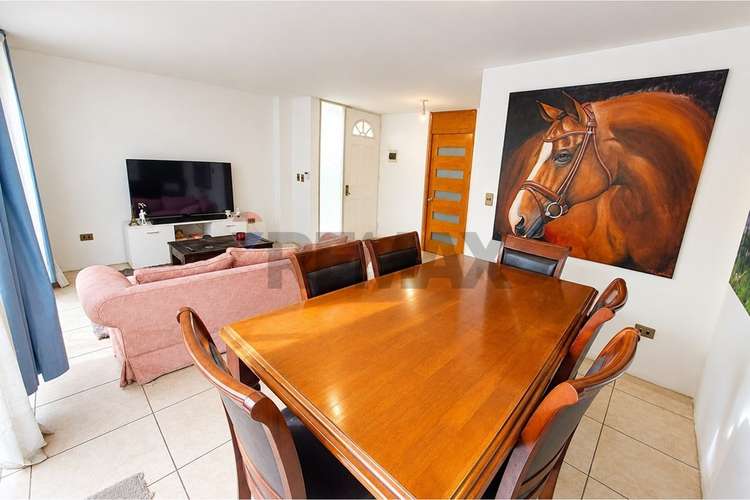 Casa de 5 dormitorios y 3 baños de 181mts2 total - Imagen 5